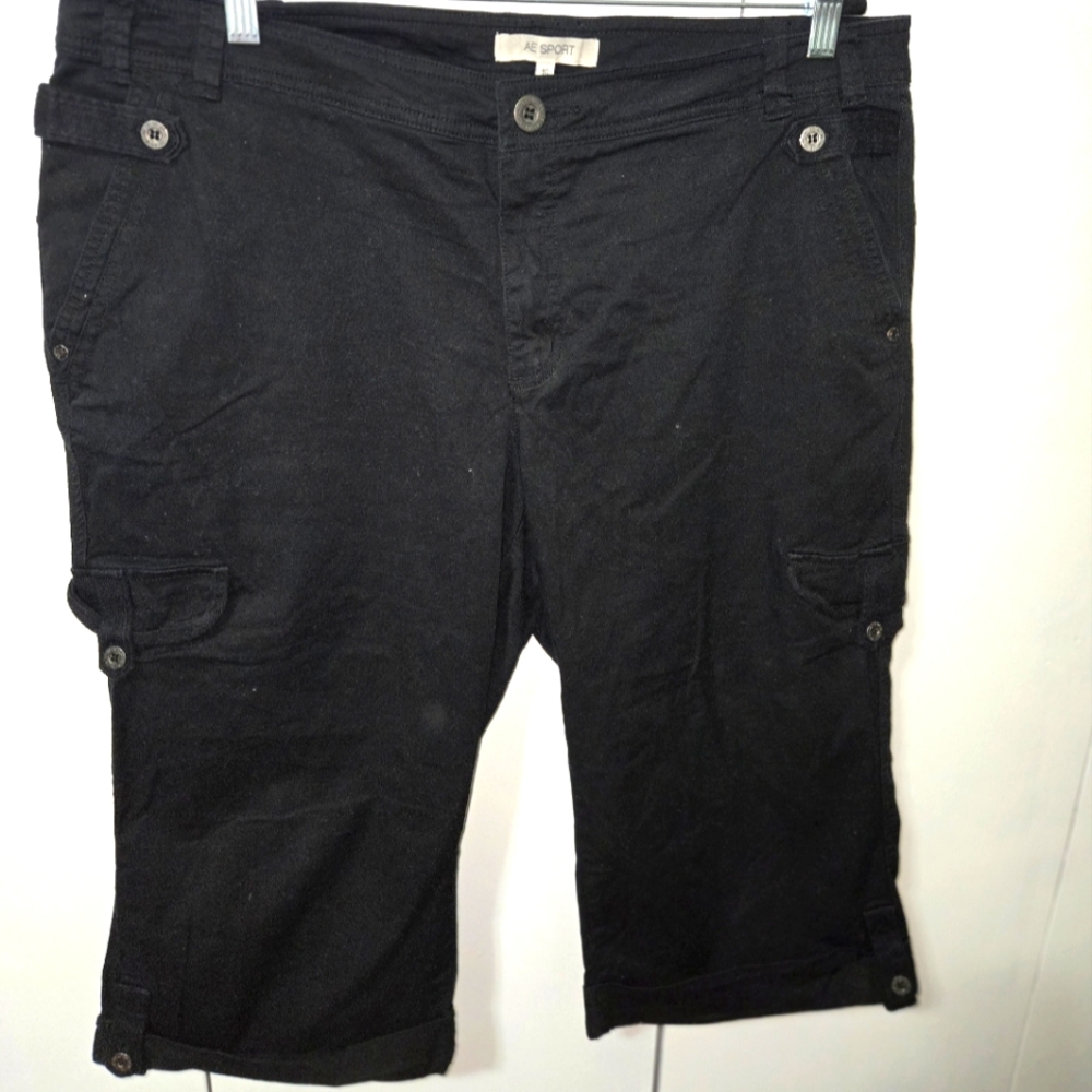 Navy Bermuda Shorts with Stretch Fabric and Relaxed Fit
